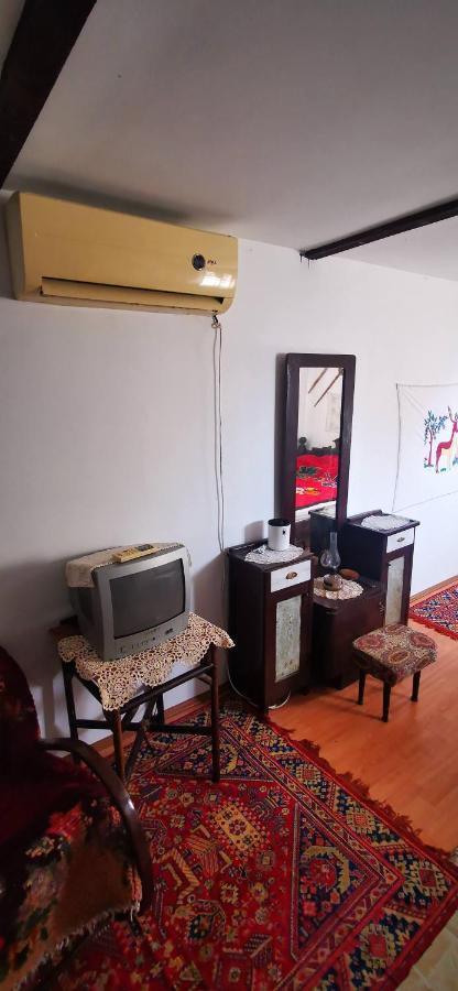 Appartamento Etno Domacinstvo Miris Bosiljka Mislodin Esterno foto